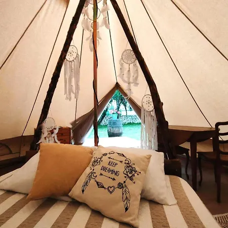 Bed & Breakfast Ecuries De Laramiere