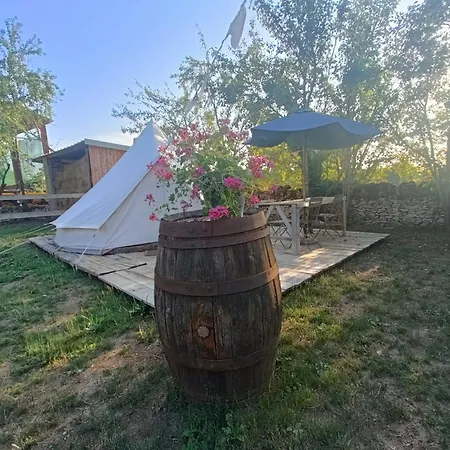 Ecuries De Bed & Breakfast Laramiere