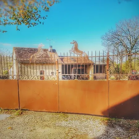 ベッド・アンド・ブレックファスト Ecuries De 3*